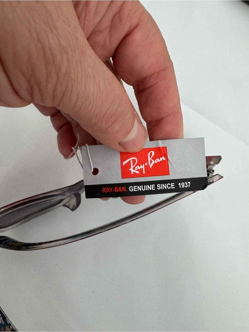 New Ray-Ban Sunglasses Red Inside Floral RB2140